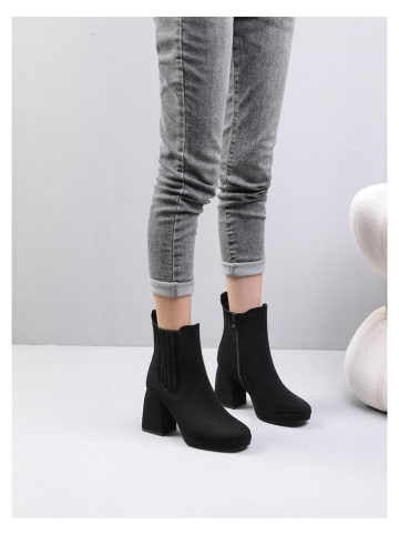 C'M Stiefeletten in Schwarz