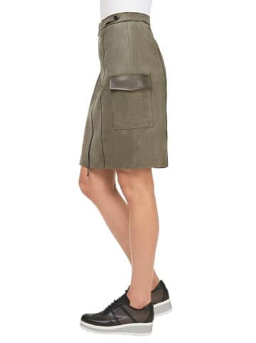 Heine Rock in Khaki