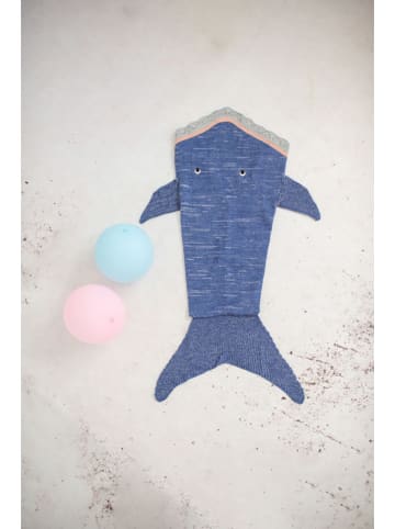 Crochetts Beindecke "Hai" in Blau