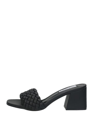 Steve Madden Klapki w kolorze czarnym