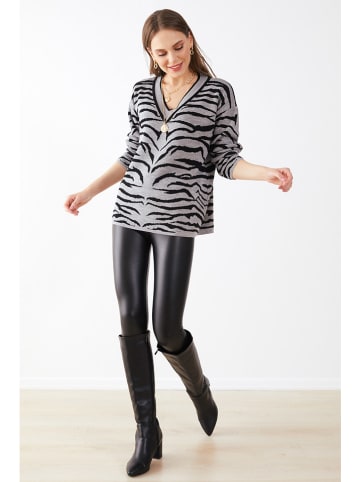 Milan Kiss Sweter w kolorze szaro-czarnym
