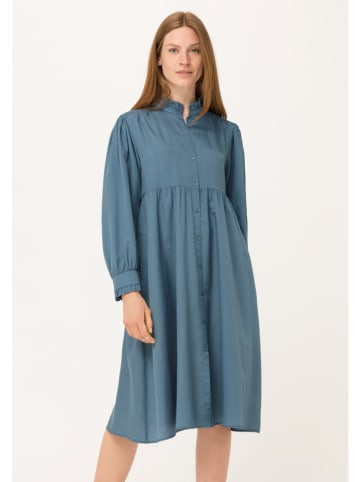 Hessnatur Kleid in Blau