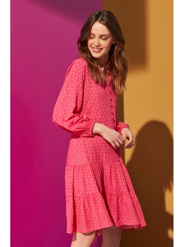 TATUUM Sukienka w kolorze różowym ze wzorem