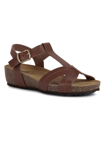 Geox Skórzane sandały "Sthellae" w kolorze brązowym na koturnie