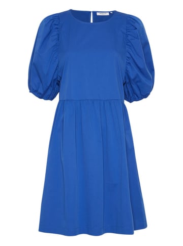 MOSS COPENHAGEN Sukienka "Mabelle Lana" w kolorze niebieskim