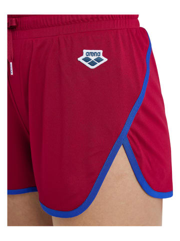 Arena Shorts in Rot