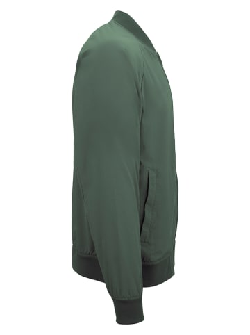 Westfjord Windbreaker "Reykjavik" in Dunkelgrün