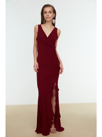trendyol Kleid in Bordeaux