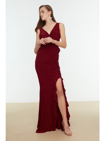 trendyol Kleid in Bordeaux