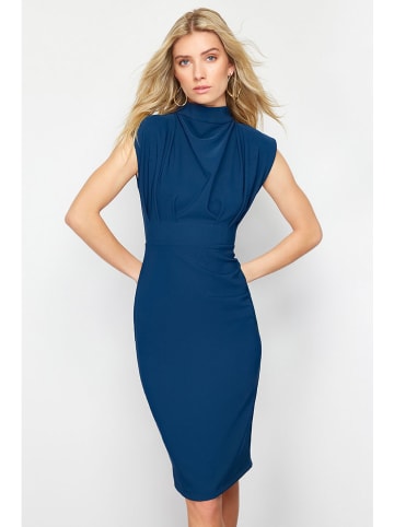 trendyol Kleid in Blau