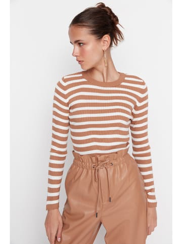 trendyol Pullover in Camel/ Weiß