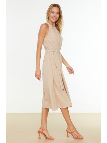 trendyol Kleid in Beige