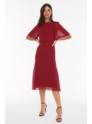 trendyol Kleid in Bordeaux