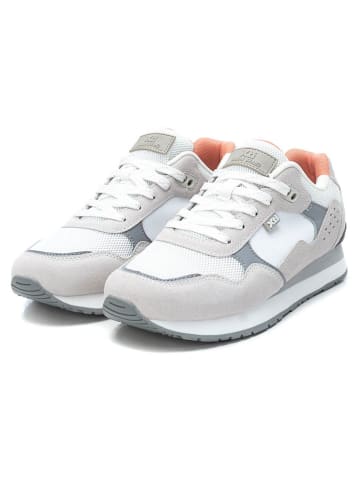 Xti Sneakers in Grau/ Weiß