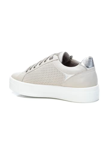 Xti Sneakers in Creme 