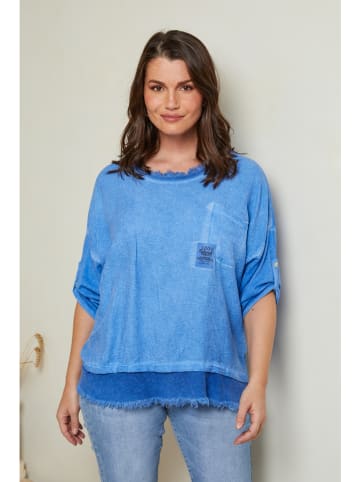 Curvy Lady Koszulka w kolorze niebieskim