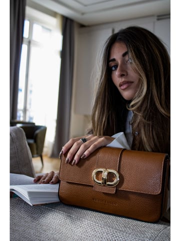 Victor & Hugo Paris Leder-Clutch "Rose" camel - (B)27 x (H)16 x (D)6 cm