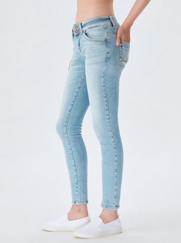 LTB Dżinsy "Molly M" - Slim fit - w kolorze błękitnym