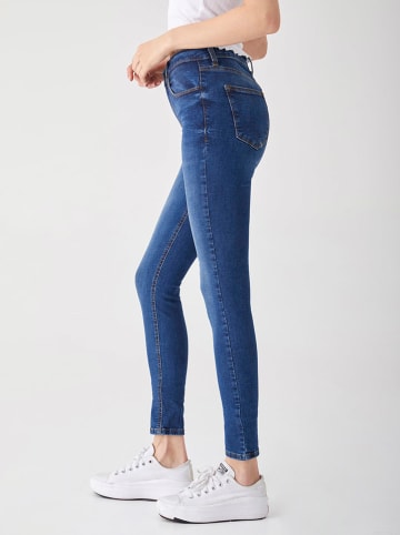 LTB Dżinsy "Amy X Ikeda" - Skinny fit - w kolorze niebieskim