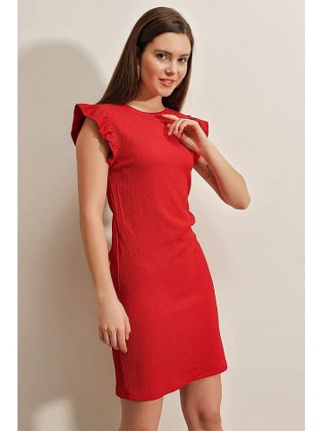Jumeon Sukienka w kolorze czerwonym