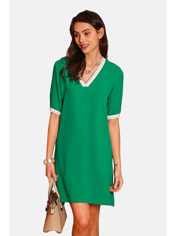 ASSUILI Kleid in Grün