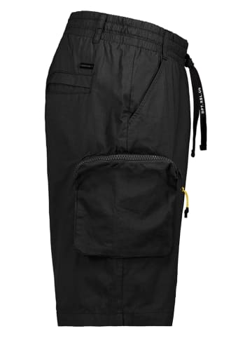 Urban Surface Bermudas in Schwarz