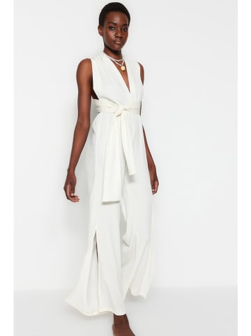 trendyol Jumpsuit in Creme