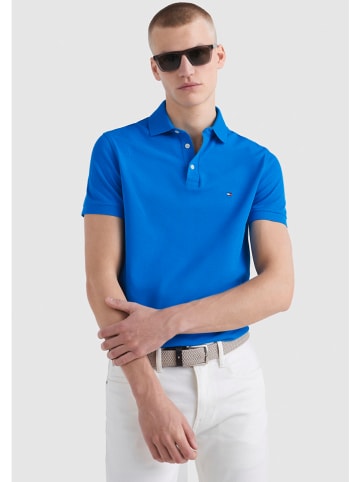 Tommy Hilfiger Koszulka polo "1985" w kolorze niebieskim