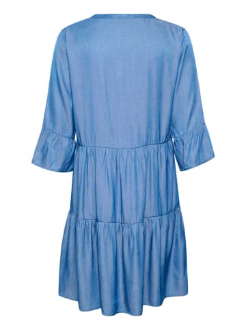 Cream Kleid in Blau