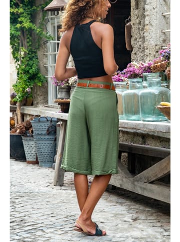 Gunes Kizi Bermudas in Khaki