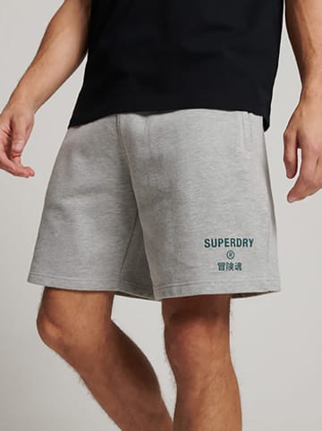 Superdry Shorts in Hellgrau