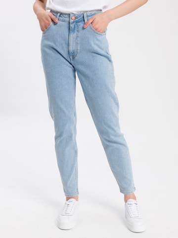 Cross Jeans Dżinsy - Mom fit - w kolorze błękitnym