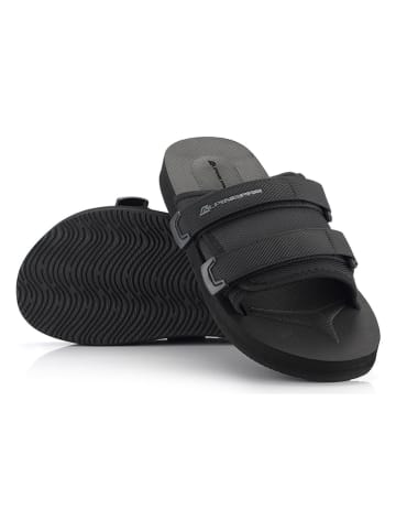Alpine Pro Slippers "Oviere" zwart