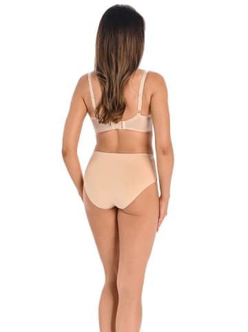 Teyli Taillenslip in Nude