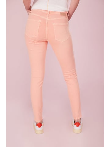 LIEBLINGSSTÜCK Spodnie "Mamma Mia" w kolorze brzoskwiniowym