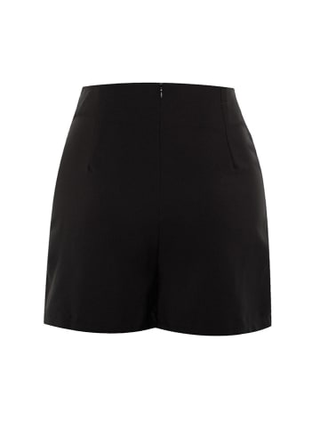 trendyol Shorts in Schwarz