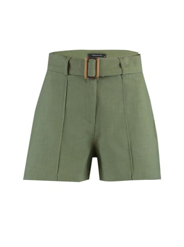 trendyol Shorts in Grün