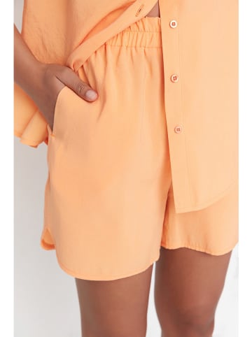 trendyol Shorts in Orange