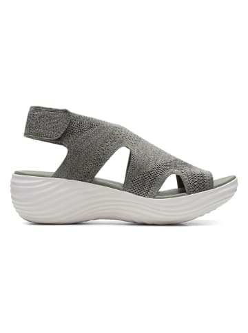 Clarks Skórzane sandały w kolorze szarym na koturnie