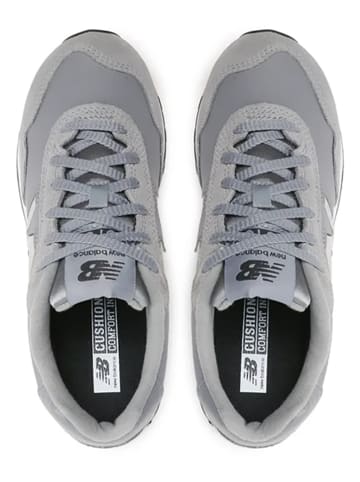 New Balance Sneakers in Grau