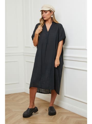 Plus Size Company Kleid in Schwarz