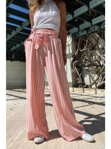 Gunes Kizi Spodnie w kolorze różowym