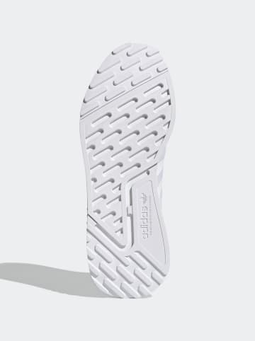 adidas Buty "Smooth Runner" w kolorze białym do biegania