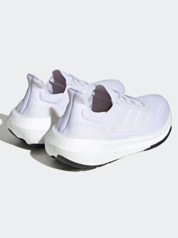 adidas Buty "Ulrtaboost Light" w kolorze białym do biegania