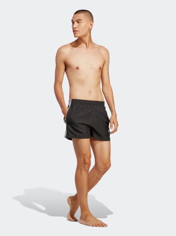 adidas Badeshorts in Schwarz