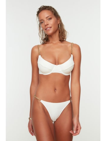 trendyol Bikini-Hose in Weiß