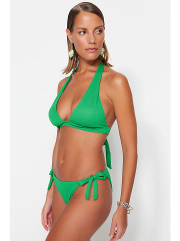 trendyol Bikini-Hose in Grün