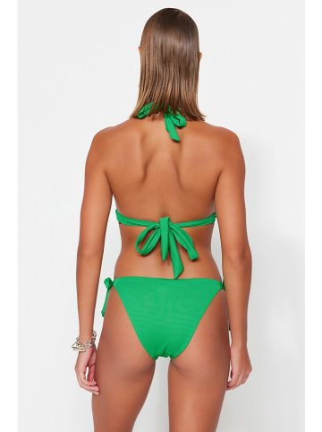 trendyol Bikini-Hose in Grün