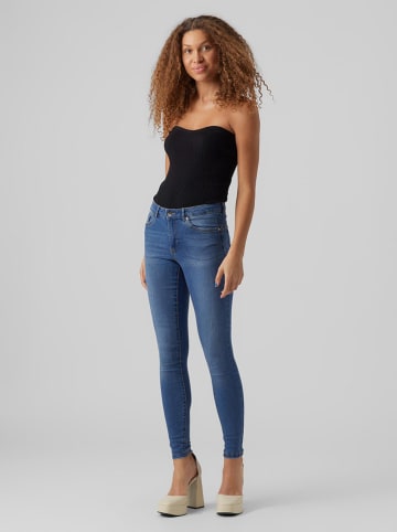 Vero Moda Dżinsy - Skinny fit - w kolorze niebieskim
