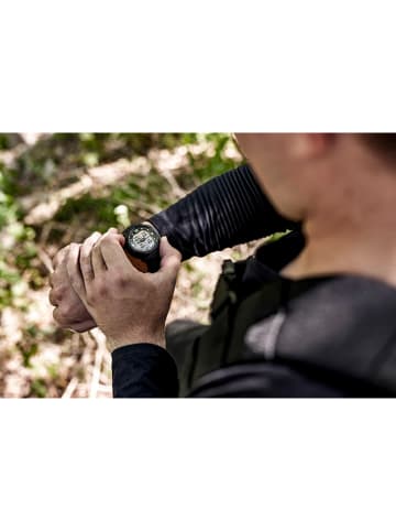 Garmin GPS-Smartwatch "Instinct® Crossover" in Schwarz/ Silber